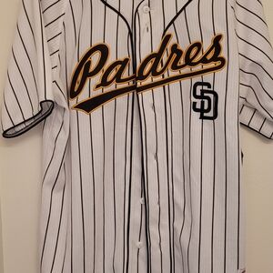 Genuine Merchandise White Ribbed Jersey Size Large Tag